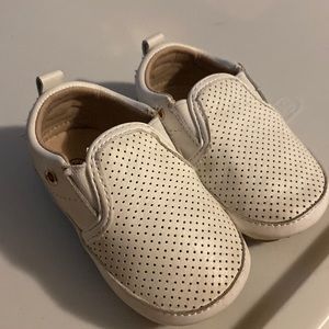 Little Love Bug white slip-ons, size 4